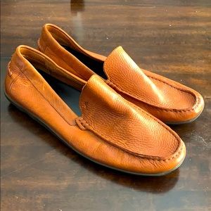 Tommy Bahama Slip On Men’s Leather Loafers
